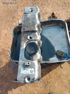 Hundai H 100 motor üst kapağı eksantirik kapağı