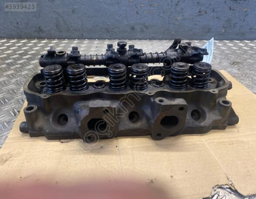 FORD GRANADA ÇIKMA ORJİNAL SİLİNDİR KAPAĞI