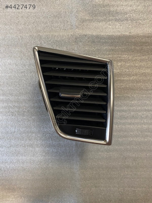 AUDİ Q5 SAĞ HAVALANDIRMA IZGARASI 8R2820902