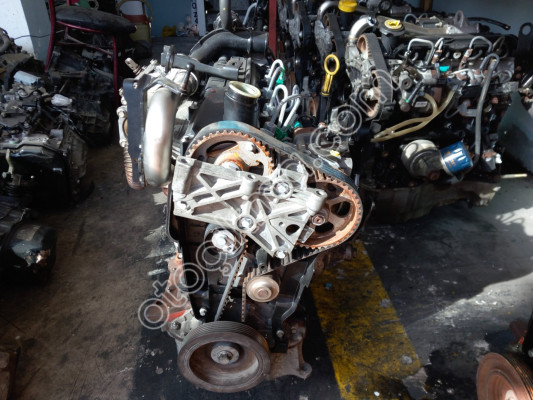 Dacia sandero 1.5 dci 85 beygir motor komble