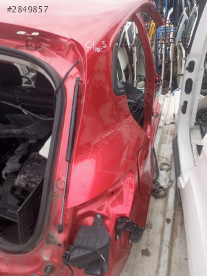 RENAULT CLIO 5 SAĞ ARKA ÇAMURLUK