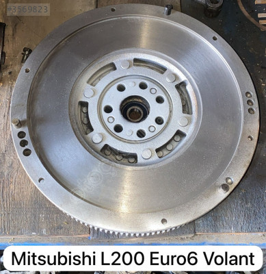 Mitsubishi L200 2015-2018 çıkma volant !!!!!