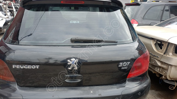 peugeot 307 bagaj kapağı dolu