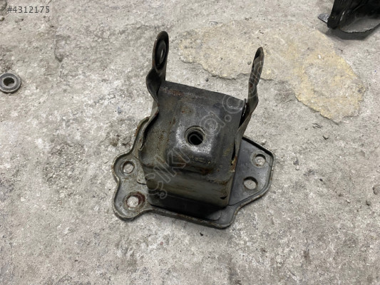 OPEL MERİVA A ÖN TAMPON DEMİRİ AYAĞI SAĞ 93368359 CANCAN OPEL