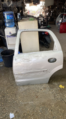 Opel Corsa c 2006 model sol arka kapı