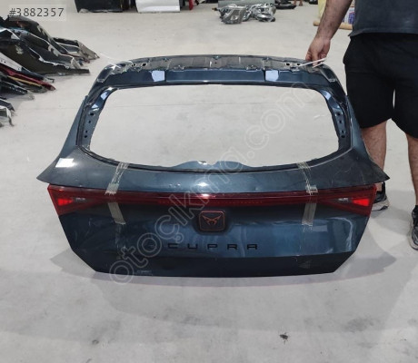 CUPRA FORMENTOR GRİ BAGAJ KAPAĞI ORJINAL GÖÇÜKLÜK