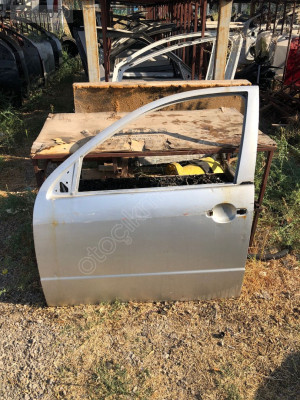 ÇIKMA SKODA FABİA SOL ÖN KAPI