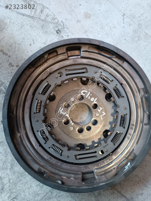 123105323R Clio 4 volant