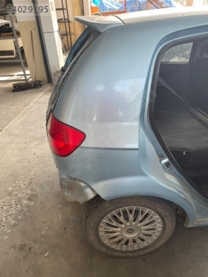 HYUNDAİ GETZ SAĞ ARKA ÇAMURLUK ORJİNAL ÇIKMA