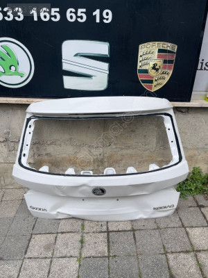 Skoda Kodiaq Modeline Özel Çıkma Bagaj Kapağı