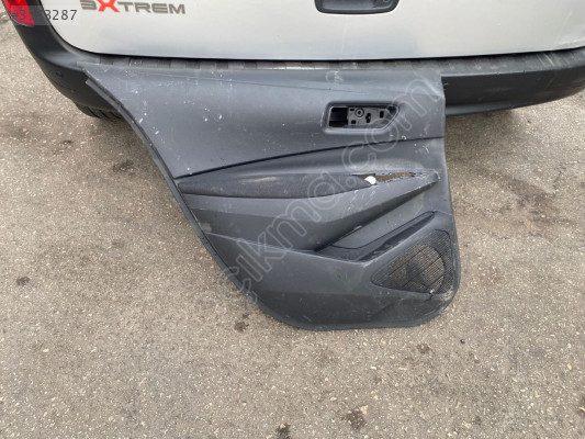 TOYOTA COROLLA SOL ARKA KAPI DÖŞEMESİ ORJINAL HATASIZ