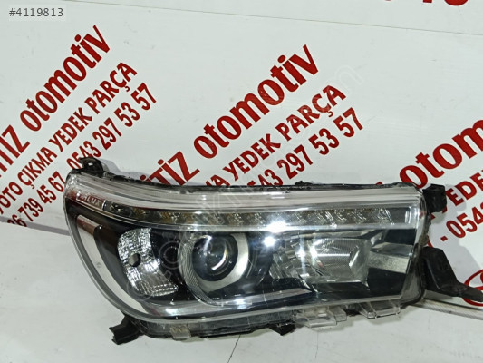 TOYOTA HİLUX SAĞ ÖN FAR