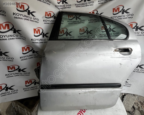Nissan Primera sol arka kapı