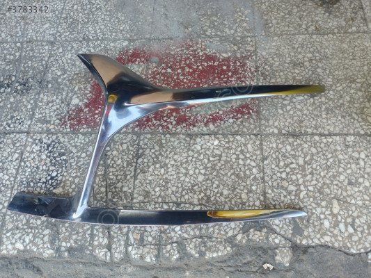 DS 7 ön tampon sol nikelajı
