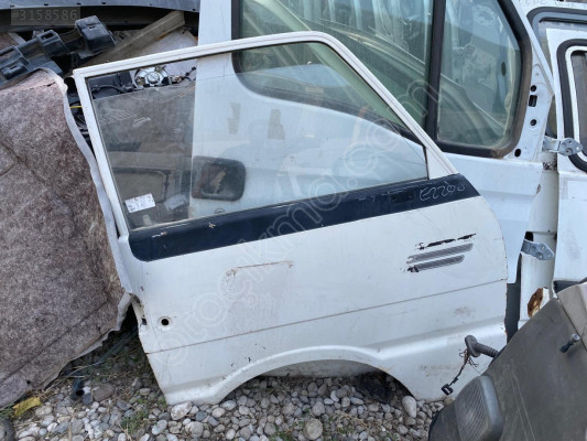 MAZDA E2200 SAĞ ÖN KAPI ORJİNAL ÇIKMA