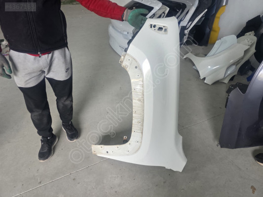 JEEP RENEGADE BEYAZ SOL ÖN ÇAMURLUK ORJINAL BOYASIZ