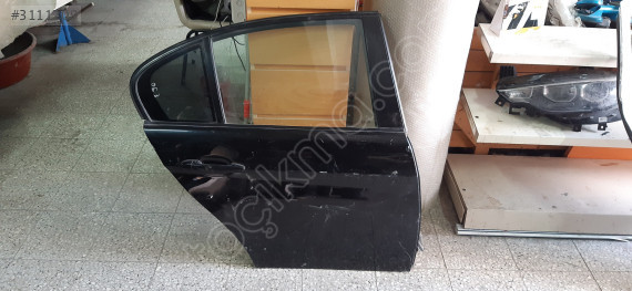 BMW E90 KAPI SAĞ ARKA CAMLI SİYAH