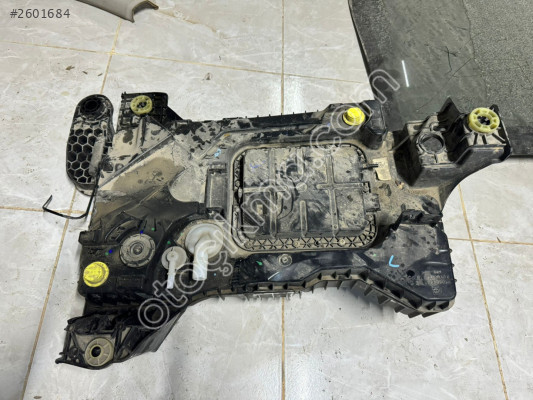 2022-24 PEUGEOT 3008 1.5 HDİ ADBLUE DEPOSU HATASIZ ORJ ÇIKMA