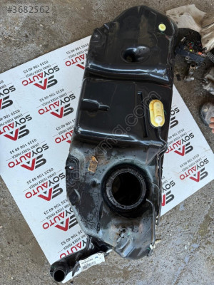 Peugeot 206+ benzin deposu hatasız sökme