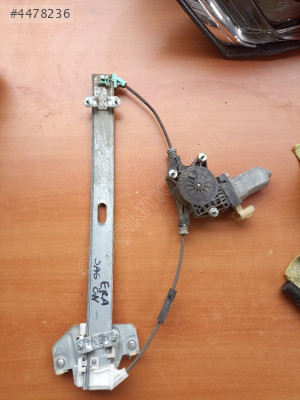 Hyundai Accent Era Sağ Ön Kapı Cam Regülatörü
