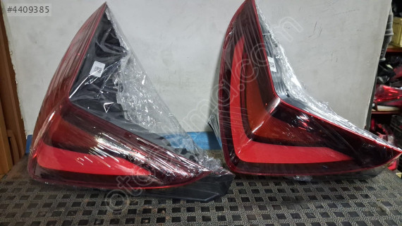 HYUNDAİ BAYON SAĞ-SOL DIŞ STOP ORİJİNAL ÇIKMA 2015-2025