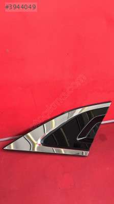 RENAULT  MEGANE E -TECH SAĞ ARKA KELEBEK CAMI 833801713R