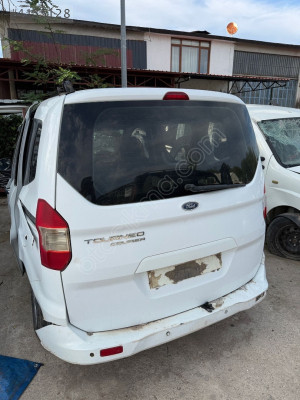 2013-2021 Ford Courier stop alt plastiği arka tampon