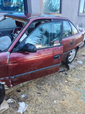 Opel Astra F Çıkma Sol Ön Kapı - GM