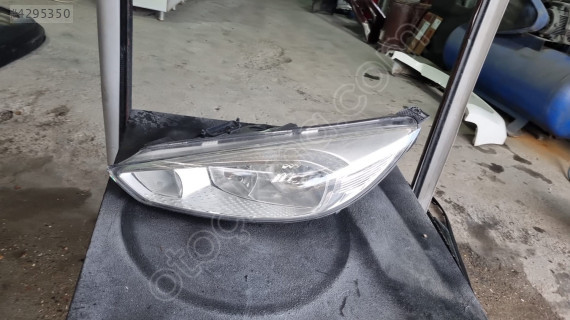 Ford focus 2016 model sol on far