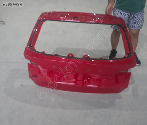 SKODA KAMIQ KIRMIZI BAGAJ KAPAĞI ORJINAL GÖÇÜKLÜK