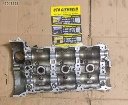 MERCEDES  CLS SERİSİ 272 MOTOR EKSANTRİK ÜST KAPAĞI A2720160105