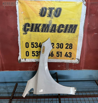 VOLVO V40 SAĞ ÖN ÇAMURLUK