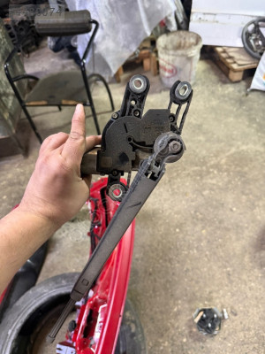 Seat leon arka silecek motoru