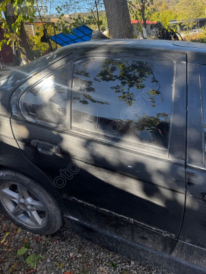 Bmw E36 Sağ Arka Kapı