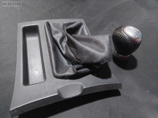 MAZDA 3 VITES TOPUZ KORUK VE CERCEVE