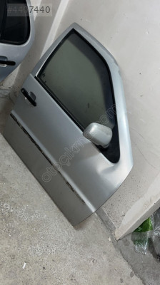 97-2000 MODEL VOLKSWAGEN POLO HB SAĞ ÖN KAPI ÇIKMA ORJINAL