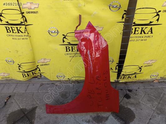 OPEL CORSA F SOL ÇAMURLUK KIRMIZI ÇIKMA ORJİNAL YEDEK PARÇA