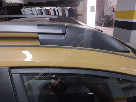 DACİA SANDERO STEPWAY SAĞ ÖN TAVAN BARI KAPAĞI ORJ RENKAY