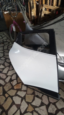 Renault Clio 4 Çıkma Sağ Arka Kapı Komple