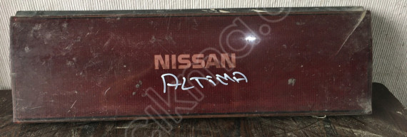 Nissan Altima Reflektör (Kusurlu)