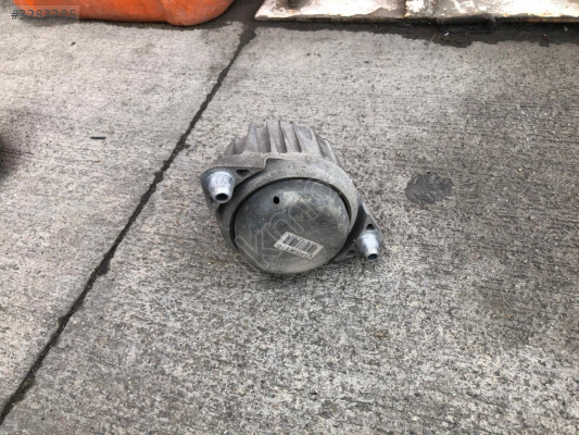 MERCEDES E SERİSİ W213 W207 SAĞ MOTOR KULAĞI 2122407217