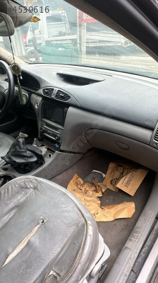 Renault Laguna 2 ön göğüs 2003-2008