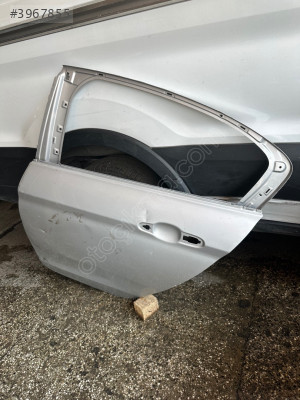 Fiat egea sol arka kapı