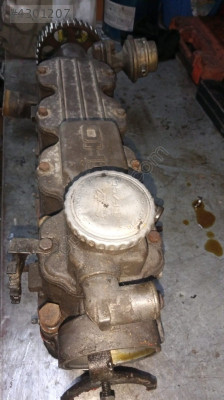 Opel Vectra a  1.6 karbüratörlü eksantrik kapağı kulesi