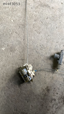 Skoda felicia sağ arka kapı kilidi