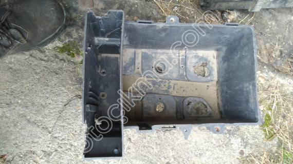 Peugeot 306 Akü Plastiği orjinal çıkma