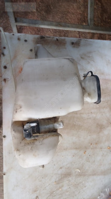 Renault Kango2 silecek su deposu