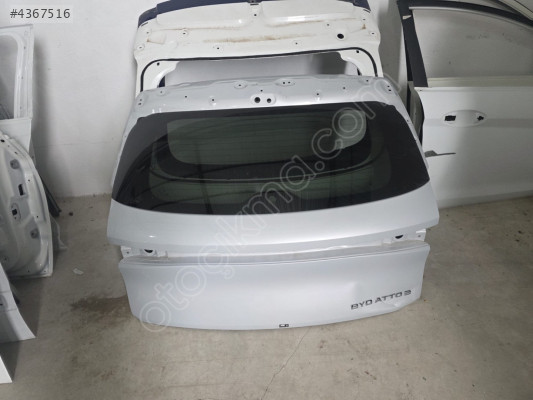 BYD ATTO3 GRİ BAGAJ KAPAĞI ORJINAL GÖÇÜKLÜK