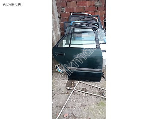mazda 626 hatcback sağ arka kapı