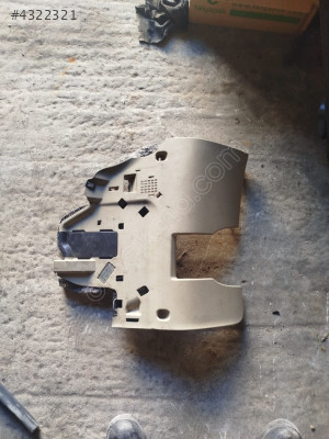 Audi A6 göğüs alt kaplaması